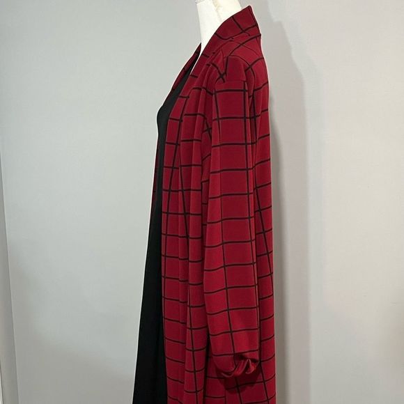 Boohoo red and black windowpane duster size 18 EUC lightweight - Picture 11 of 13